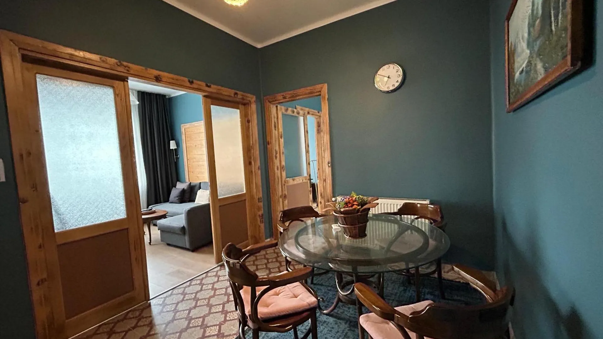 Waterfront Apartment By The Tram - Terrace With Dome & Golden Horn View In Fatih Istanbul