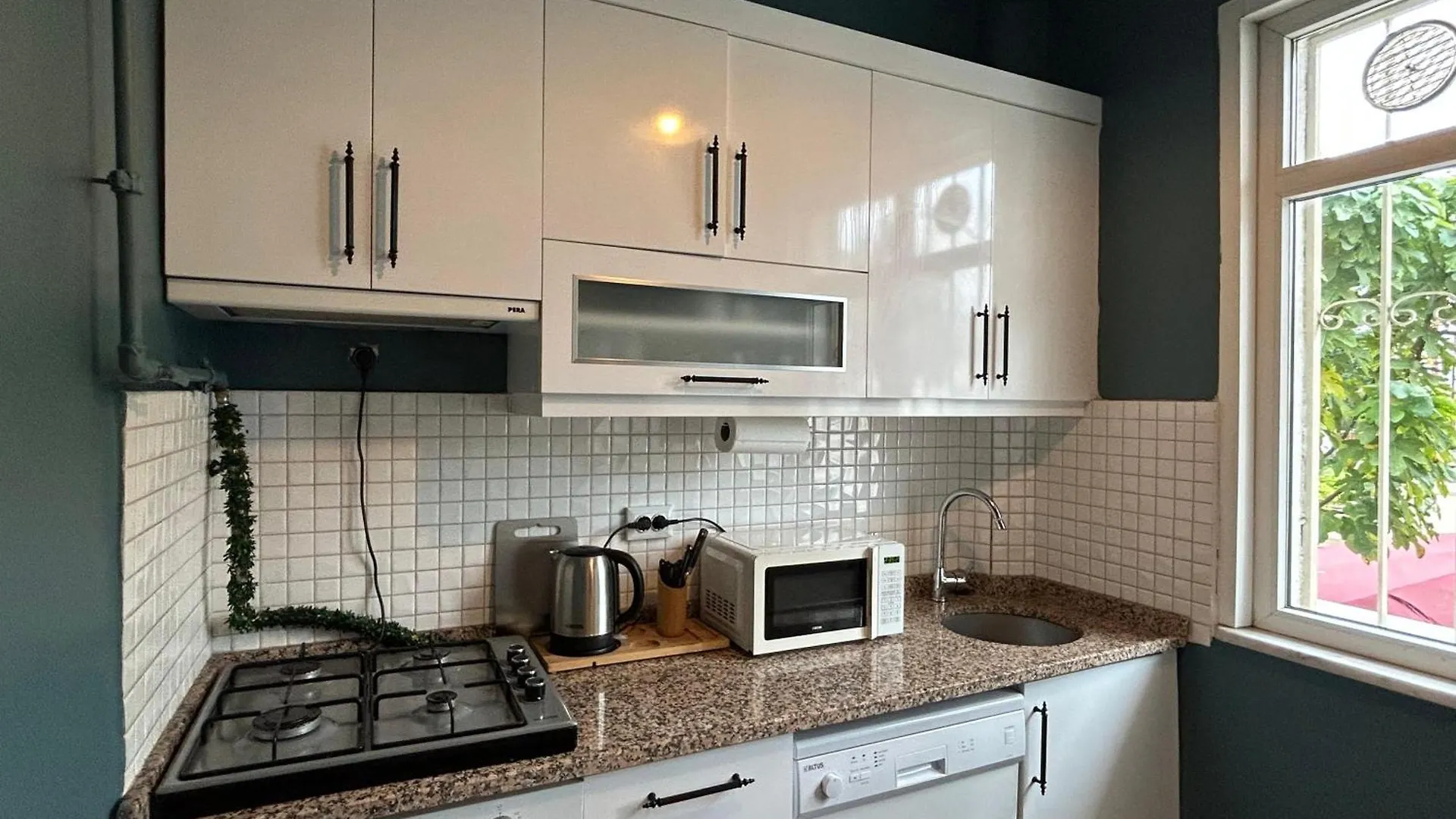 Waterfront Apartment By The Tram - Terrace With Dome & Golden Horn View In Fatih Istanbul 0*,  Turkey