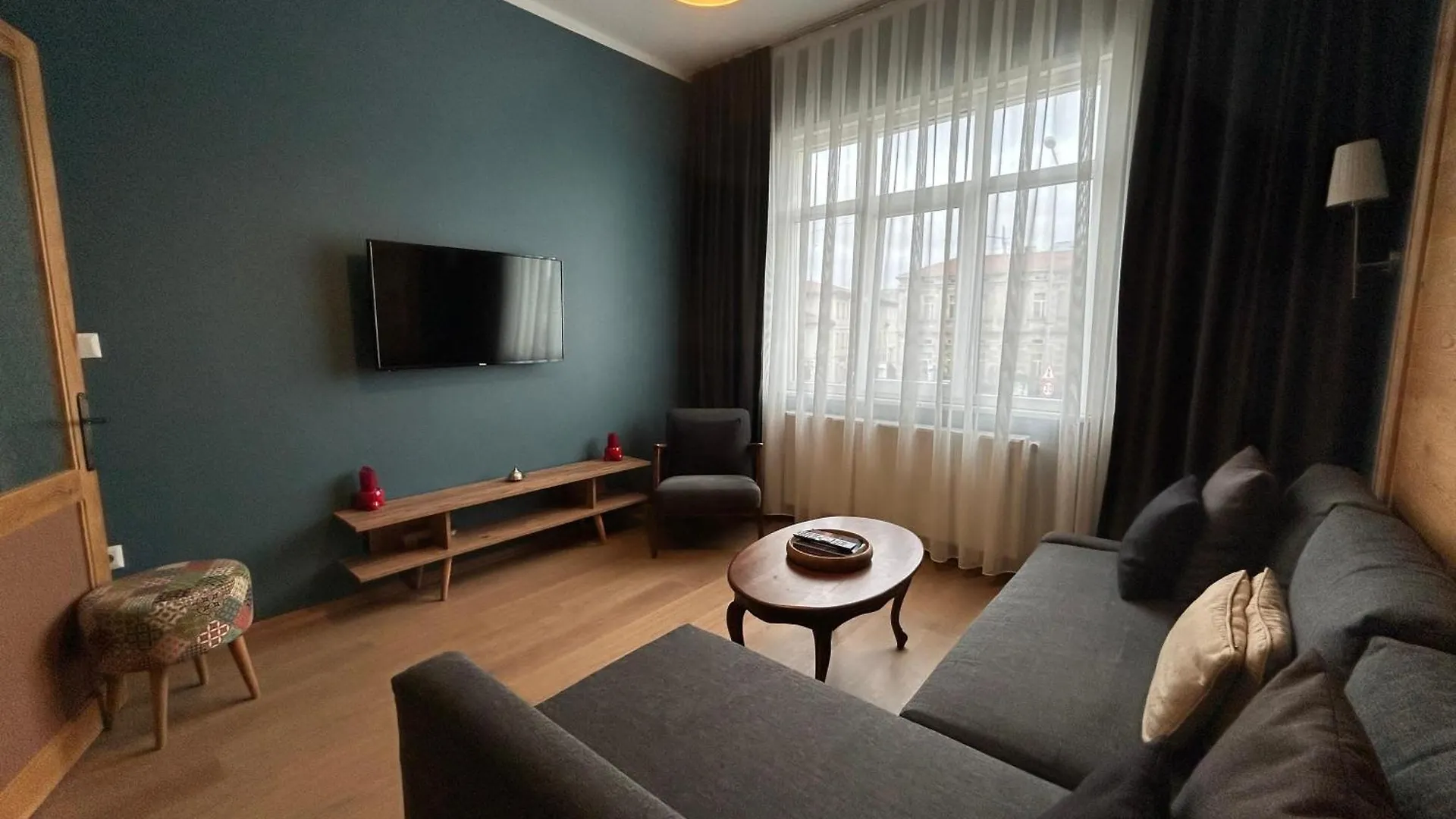 Waterfront Apartment By The Tram - Terrace With Dome & Golden Horn View In Fatih Istanbul Turkey