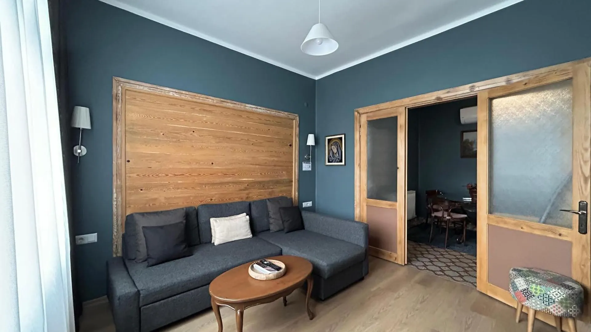 Waterfront Apartment By The Tram - Terrace With Dome & Golden Horn View In Fatih Istanbul