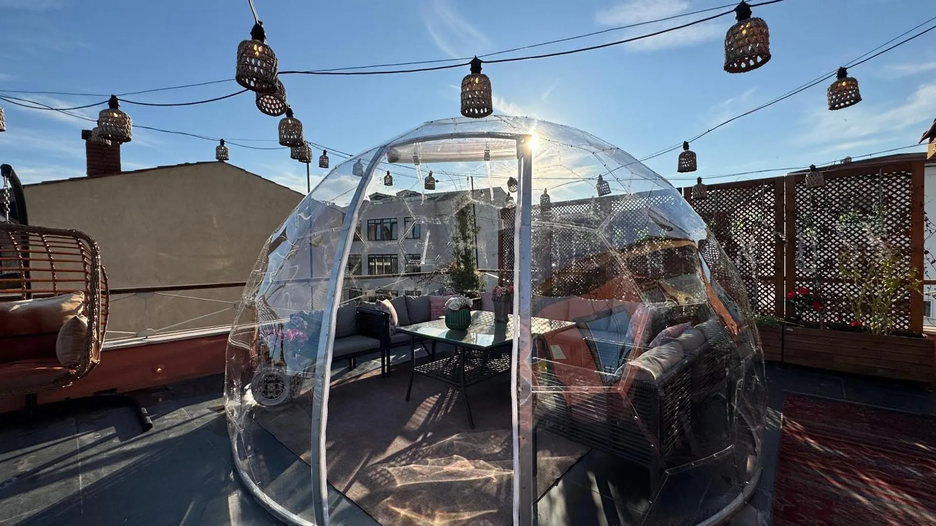 Waterfront Apartment By The Tram - Terrace With Dome & Golden Horn View In Fatih Istanbul Turkey