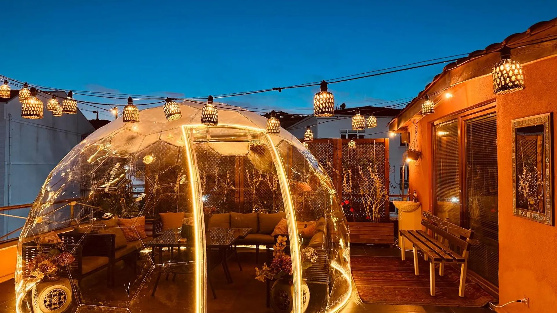 Waterfront Apartment By The Tram - Terrace With Dome & Golden Horn View In Fatih Istanbul 0*,  Turkey